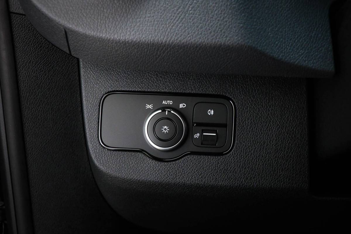 Mercedes-Benz Sprinter Mercedes-Benz Sprinter 319 1.9 CDI L2H2 | LED | AIRCO | CRUISE | DAB | CAMERA | EINDEJAARSAANBIEDING!!