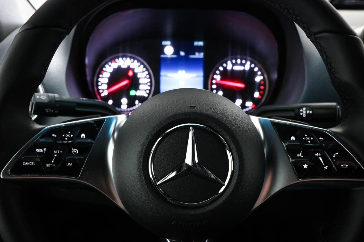 Mercedes-Benz Sprinter Mercedes-Benz Sprinter 319 1.9 CDI L2H2 | LED | AIRCO | CRUISE | DAB | CAMERA | EINDEJAARSAANBIEDING!!