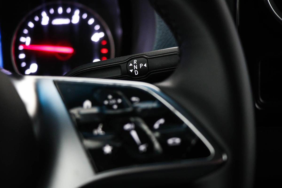 Mercedes-Benz Sprinter Mercedes-Benz Sprinter 319 1.9 CDI L2H2 | LED | AIRCO | CRUISE | DAB | CAMERA | EINDEJAARSAANBIEDING!!