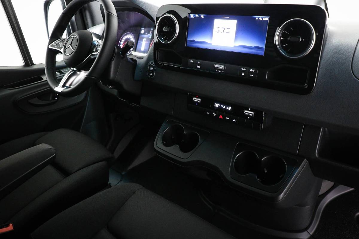 Mercedes-Benz Sprinter Mercedes-Benz Sprinter 319 1.9 CDI L2H2 | LED | AIRCO | CRUISE | DAB | CAMERA | EINDEJAARSAANBIEDING!!