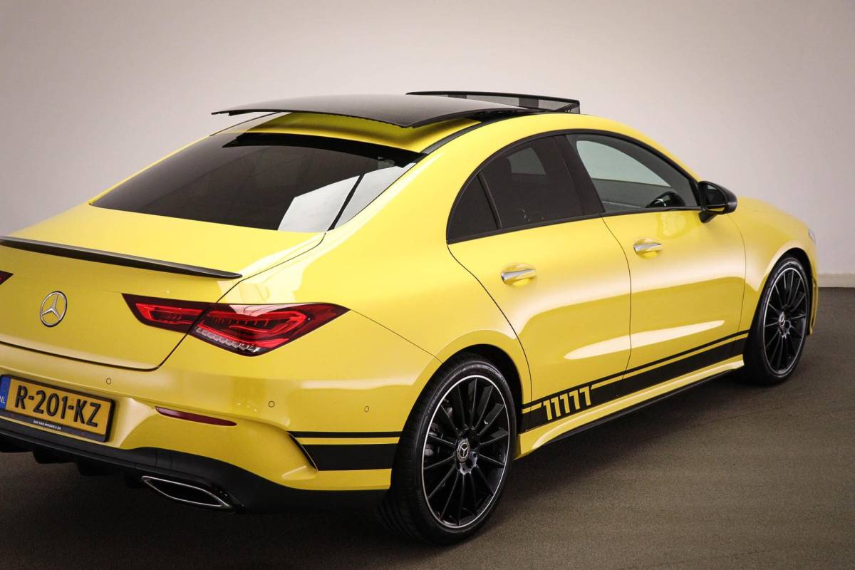 Mercedes-Benz CLA Mercedes-Benz CLA-klasse 180 AMG Line | WIDESCREEN | PANORAMADAK | SFEERVERLICHTING