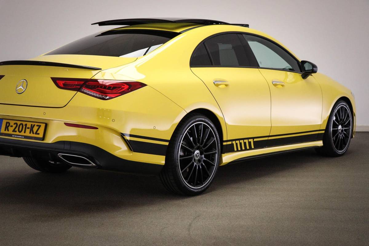 Mercedes-Benz CLA Mercedes-Benz CLA-klasse 180 AMG Line | WIDESCREEN | PANORAMADAK | SFEERVERLICHTING