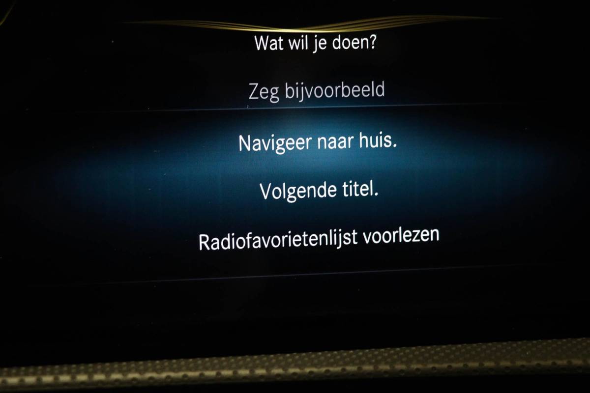 Mercedes-Benz CLA Mercedes-Benz CLA-klasse 180 AMG Line | WIDESCREEN | PANORAMADAK | SFEERVERLICHTING