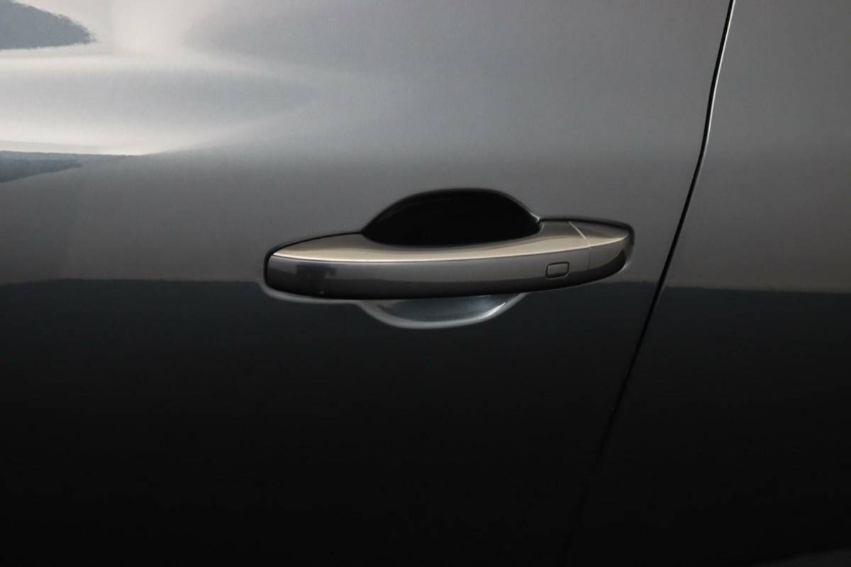 Renault Megane E-Tech Renault Megane Estate 1.6 E-Tech Plug-In Hybrid 160 Intens Schuifdak