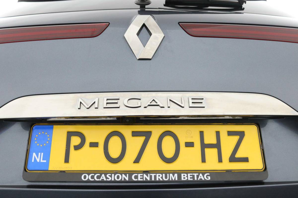 Renault Megane E-Tech Renault Megane Estate 1.6 E-Tech Plug-In Hybrid 160 Intens Schuifdak