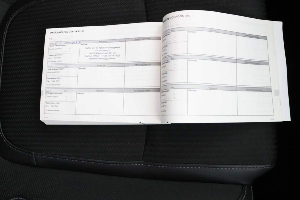 Renault Megane E-Tech Renault Megane Estate 1.6 E-Tech Plug-In Hybrid 160 Intens Schuifdak