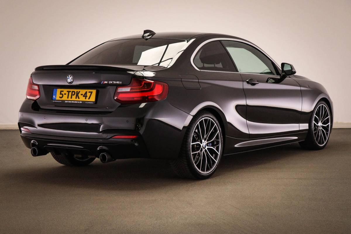 BMW 2 Serie BMW 2-serie Coupé M235i High Executive | COMFORT PACK | HARMAN KARDON | 19″