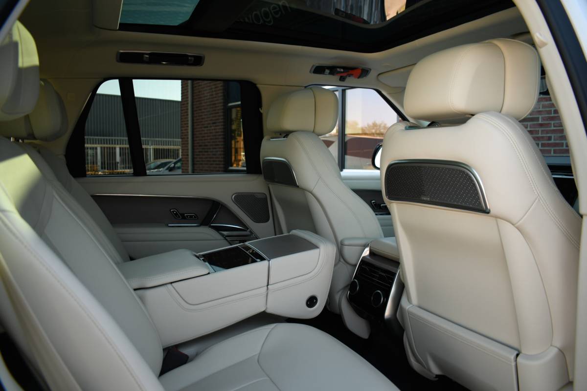 Land Rover Range Rover Land Rover Range Rover P550e Autobiography | BTW-auto | NL-auto | Trekhaak