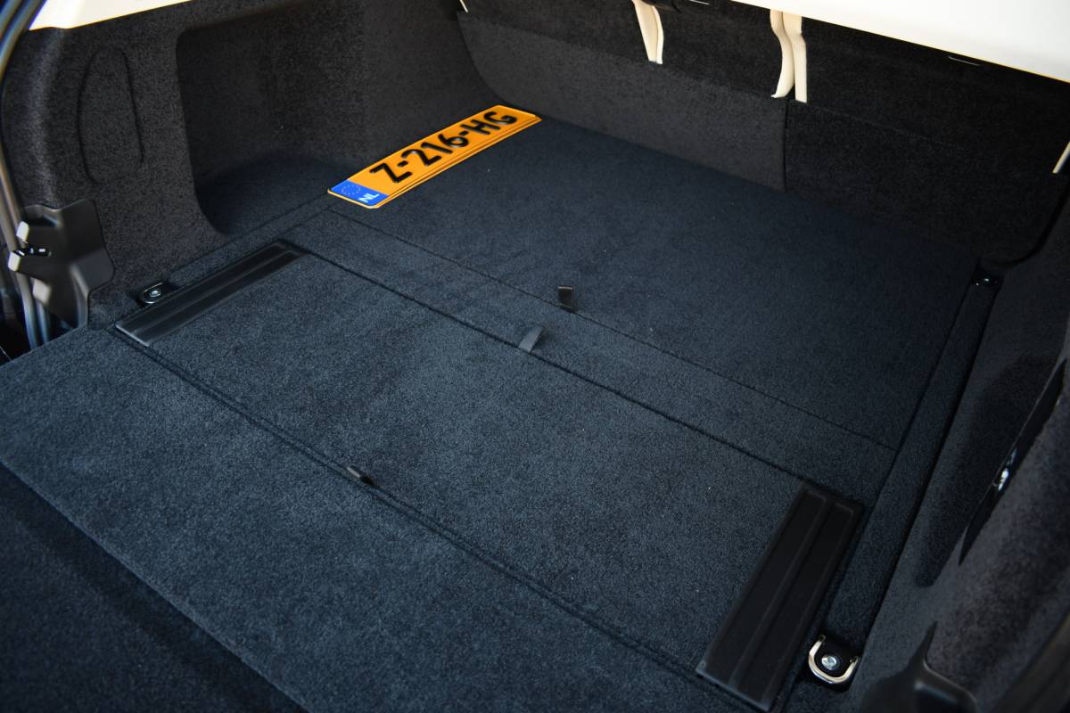 Land Rover Range Rover Land Rover Range Rover P550e Autobiography | BTW-auto | NL-auto | Trekhaak