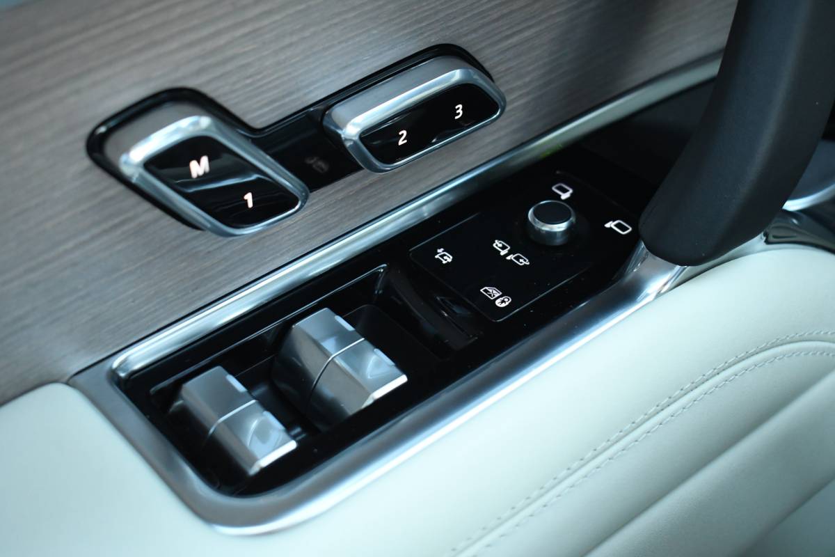 Land Rover Range Rover Land Rover Range Rover P550e Autobiography | BTW-auto | NL-auto | Trekhaak