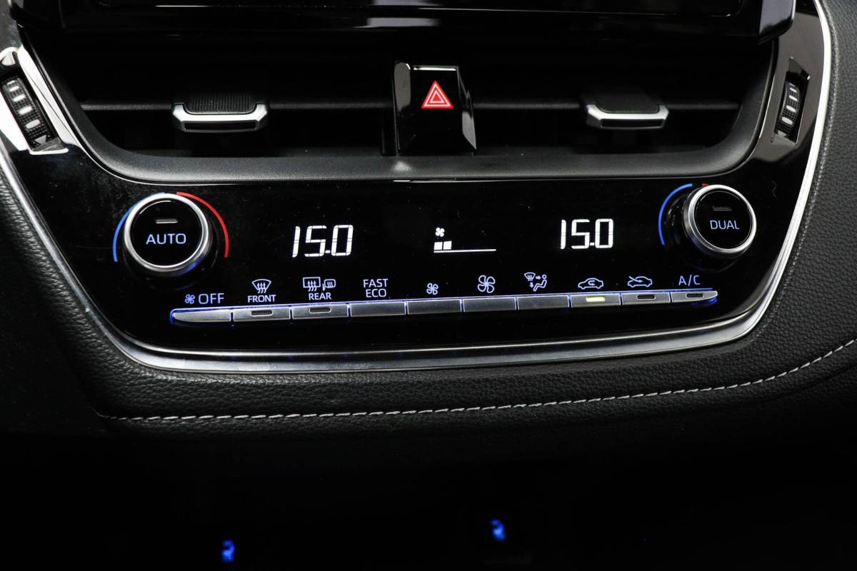 Toyota Corolla Toyota Corolla 1.8 Hybrid Active | STUUR VERWARMING | LED | CAMERA