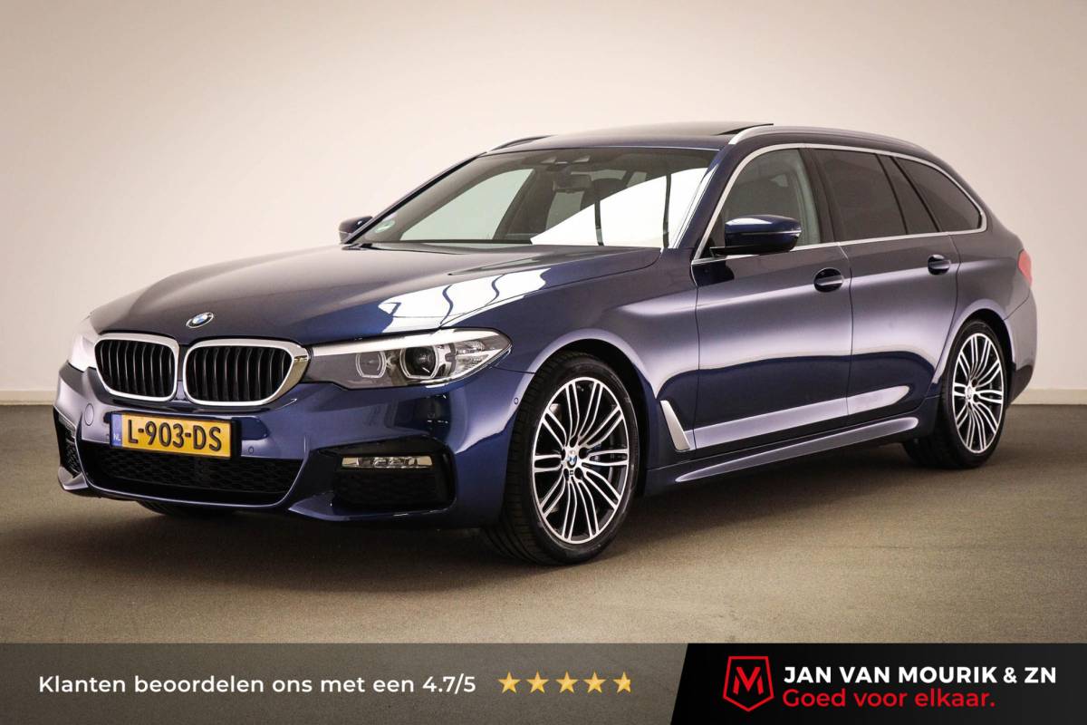 BMW 5 Serie BMW 5-serie Touring 530i M-Sport High Executive | PANORAMADAK | CAMERA | TREKHAAK AFNEEMBAAR