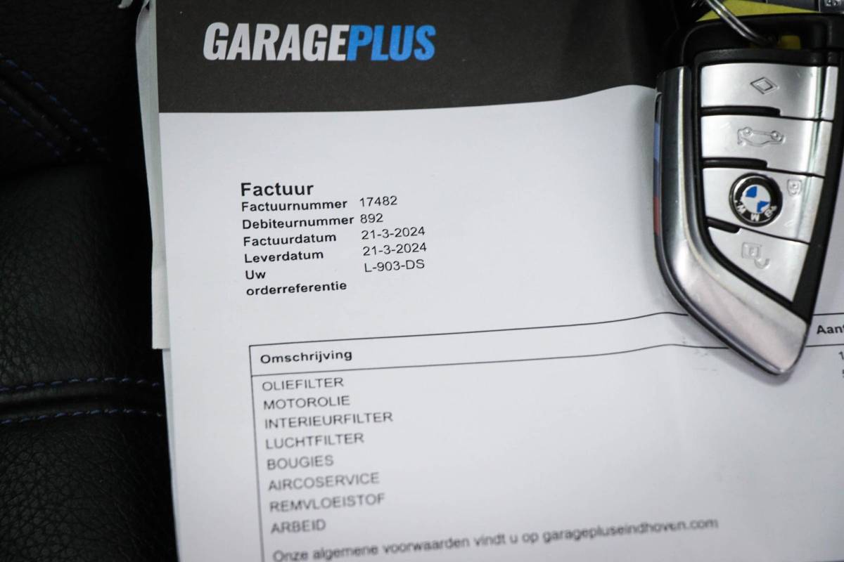BMW 5 Serie BMW 5-serie Touring 530i M-Sport High Executive | PANORAMADAK | CAMERA | TREKHAAK AFNEEMBAAR