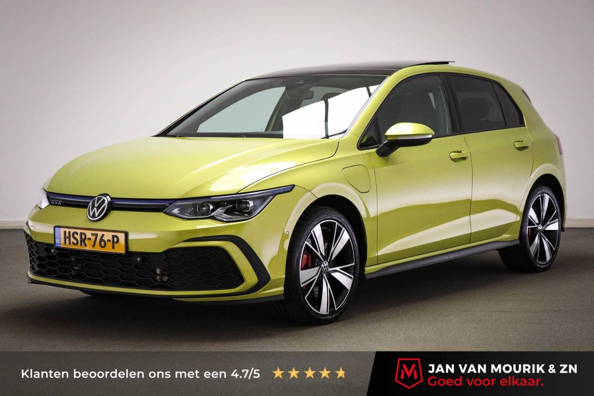 Volkswagen Golf Volkswagen Golf 1.4 eHybrid GTE | PANORAMADAK | WINTER / ASSISTENTIE- PACK | IQ LIGHT | CAMERA