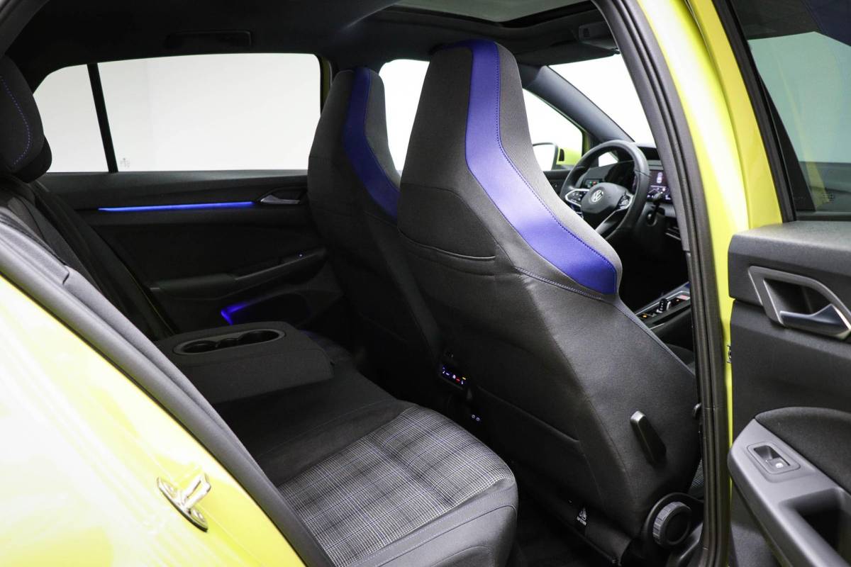 Volkswagen Golf Volkswagen Golf 1.4 eHybrid GTE | PANORAMADAK | WINTER / ASSISTENTIE- PACK | IQ LIGHT | CAMERA