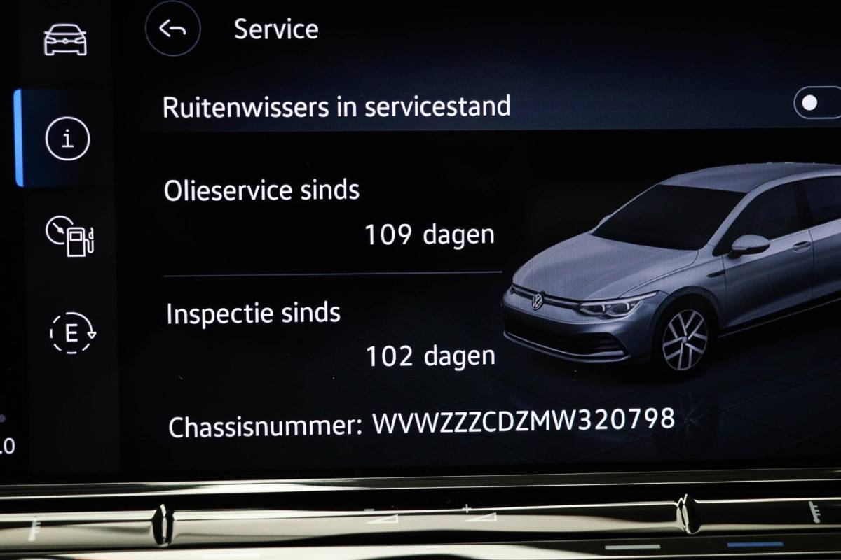 Volkswagen Golf Volkswagen Golf 1.4 eHybrid GTE | PANORAMADAK | WINTER / ASSISTENTIE- PACK | IQ LIGHT | CAMERA