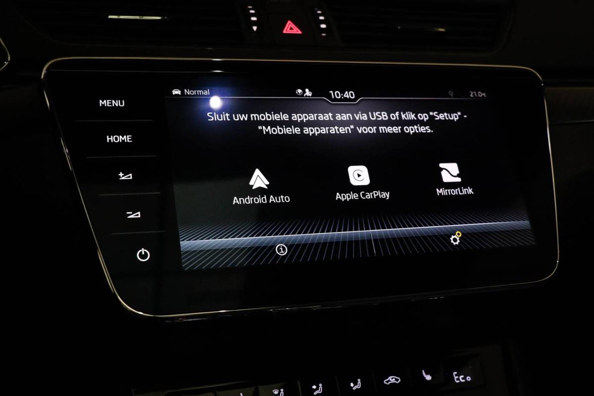 Škoda Superb Skoda Superb Combi 1.4 TSI iV Sportline Business | Panoramadak | Sport stoelen |