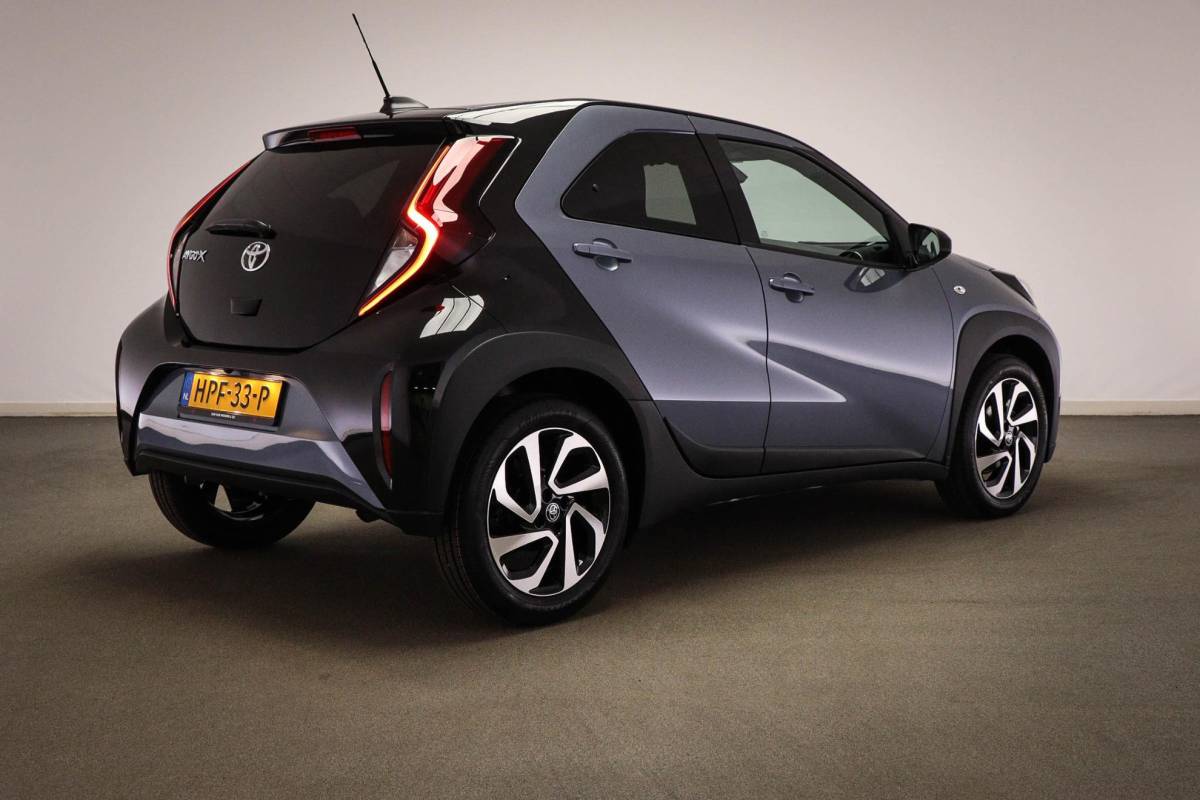 Toyota Aygo Toyota Aygo X 1.0 VVT-i MT Pulse | NIEUWE AUTO  | OP VOORRAAD