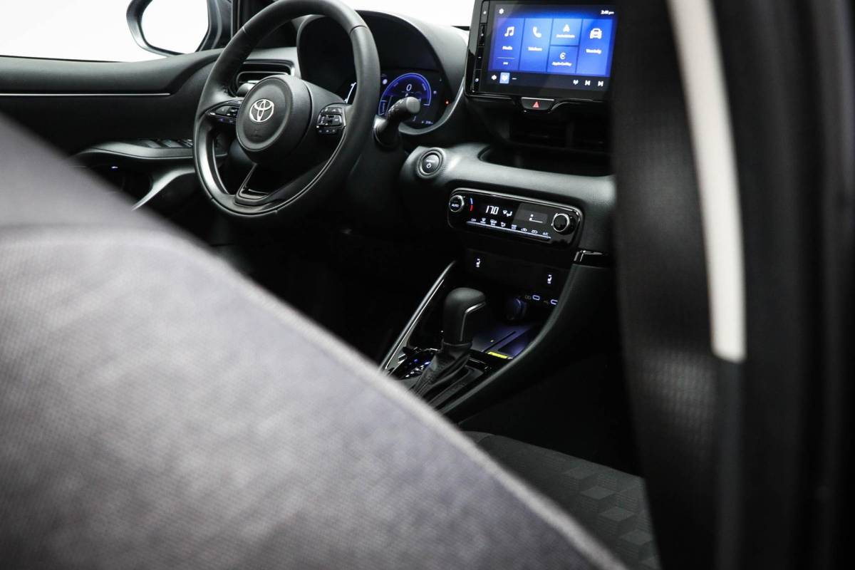 Toyota Yaris Toyota Yaris 1.5 Hybrid 115 First Edition | CLIMA | STUURVERWARMING | APPLE | CAMERA