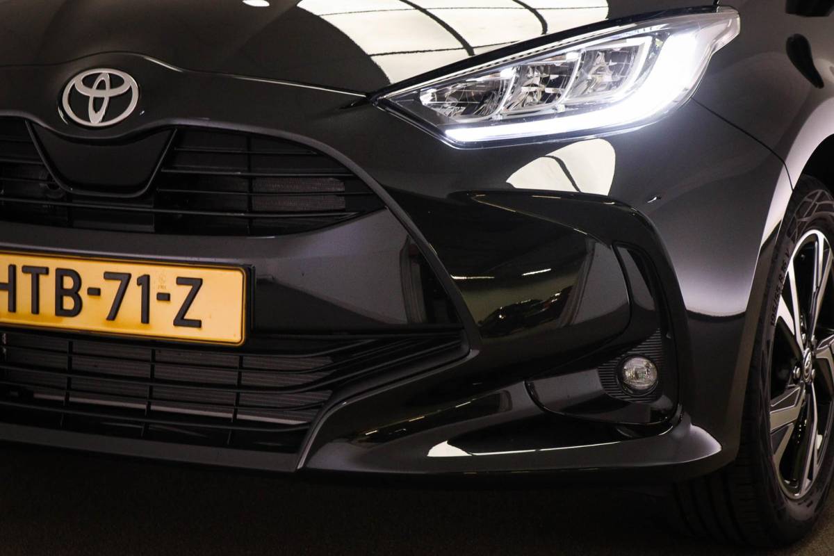 Toyota Yaris Toyota Yaris 1.5 Hybrid 115 First Edition | CLIMA | STUURVERWARMING | APPLE | CAMERA