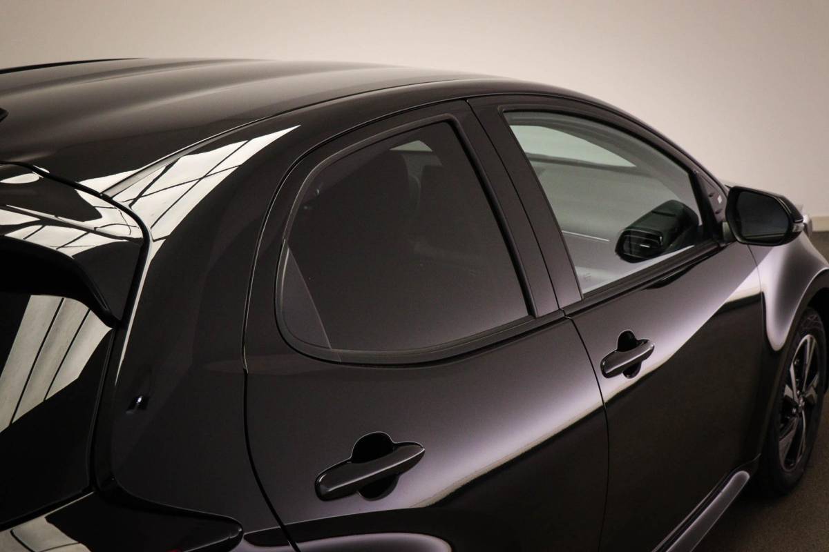 Toyota Yaris Toyota Yaris 1.5 Hybrid 115 First Edition | CLIMA | STUURVERWARMING | APPLE | CAMERA