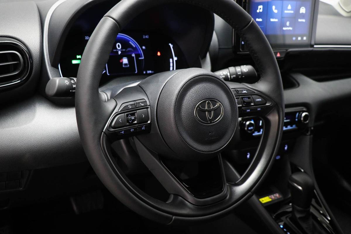 Toyota Yaris Toyota Yaris 1.5 Hybrid 115 First Edition | CLIMA | STUURVERWARMING | APPLE | CAMERA