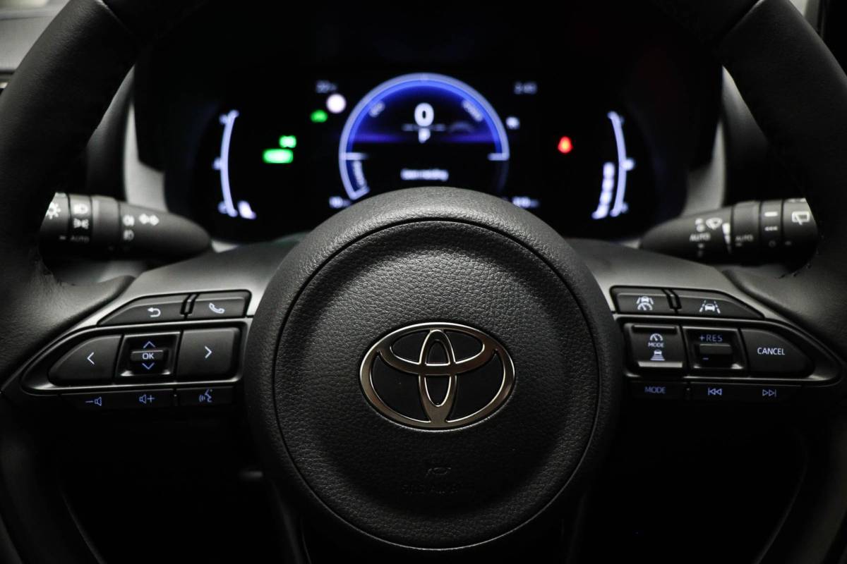 Toyota Yaris Toyota Yaris 1.5 Hybrid 115 First Edition | CLIMA | STUURVERWARMING | APPLE | CAMERA