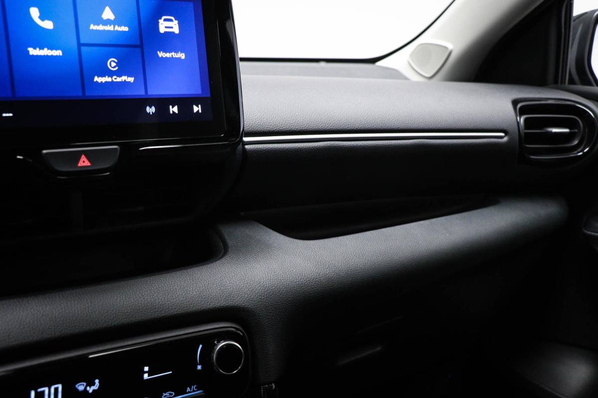 Toyota Yaris Toyota Yaris 1.5 Hybrid 115 First Edition | CLIMA | STUURVERWARMING | APPLE | CAMERA