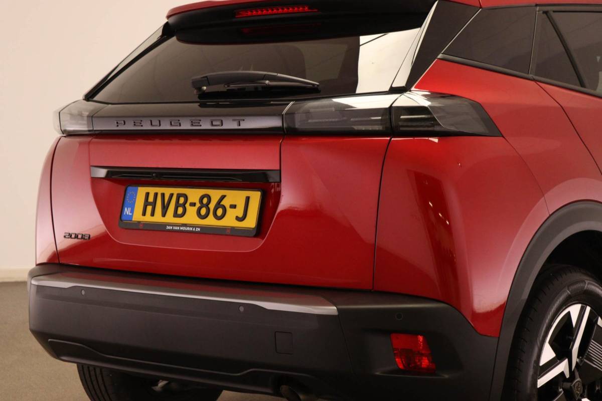 Peugeot 2008 Peugeot 2008 1.2 PureTech 100 Allure | NAVI PACK | LED HALF LEDER | DAB | APPLE | CAMERA