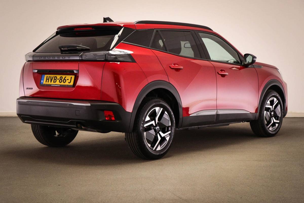 Peugeot 2008 Peugeot 2008 1.2 PureTech 100 Allure | NAVI PACK | LED HALF LEDER | DAB | APPLE | CAMERA