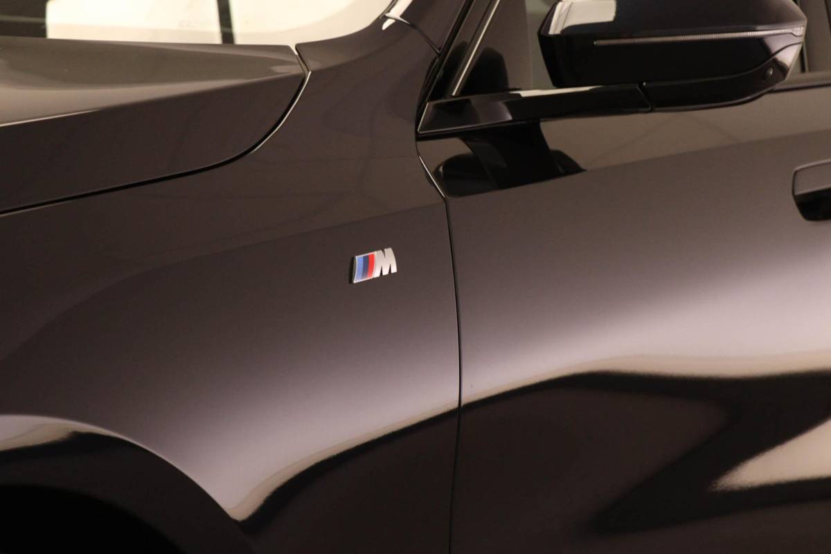 BMW 5 Serie BMW 5-serie 520i M-Sport | COMFORT / INNOVATION / TRAVEL- PACK | HEAD UP | STOELKOELING | STUURVERWARMING | 360 CAMERA