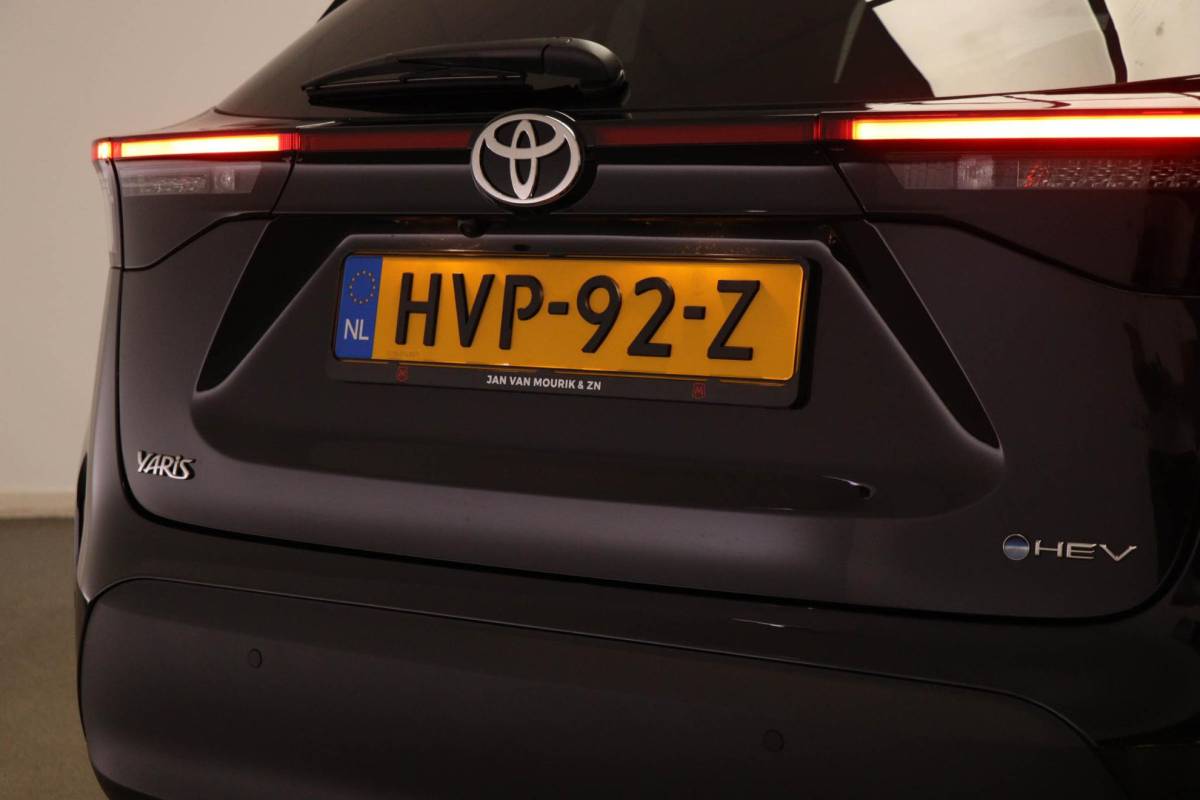 Toyota Yaris Cross Toyota Yaris Cross 1.5 Hybrid 130 Dynamic | COMFORT PACK | STUURVERWARMING | DAB | CAMERA