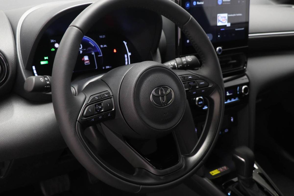 Toyota Yaris Cross Toyota Yaris Cross 1.5 Hybrid 130 Dynamic | COMFORT PACK | STUURVERWARMING | DAB | CAMERA