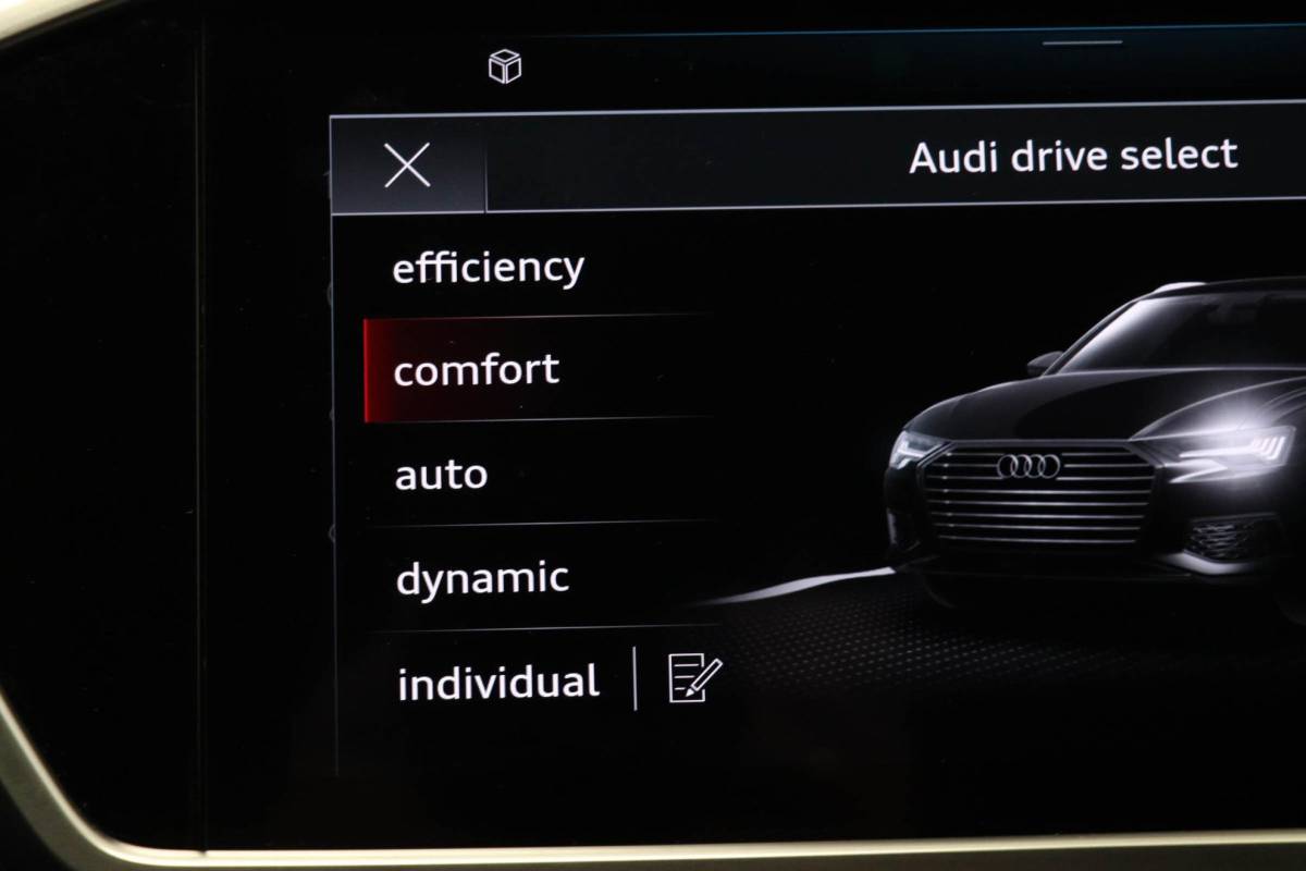 Audi A6 Audi A6 Avant 40 TFSI S edition Competition | PANORAMADAK | B&O DAB | ASSISTENTIE PARKING PACK | 360 CAMERA