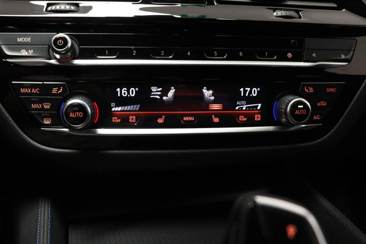 BMW 5 Serie BMW 5-serie Touring 530e M-Sport Business Edition Plus | PANORAMADAK | COMFORT ACCES / SAFETY / PARKING- PACK | HEAD UP