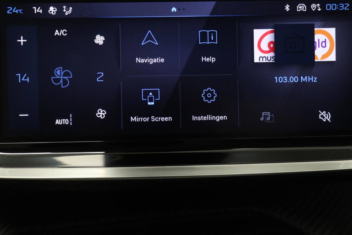 Peugeot 208 Peugeot 208 Hybrid 100 e-DCS6 Allure | NAVI / DRIVE ASSIST PLUS- PACK | STOELVERWARMING | DAB | APPLE | CAMERA