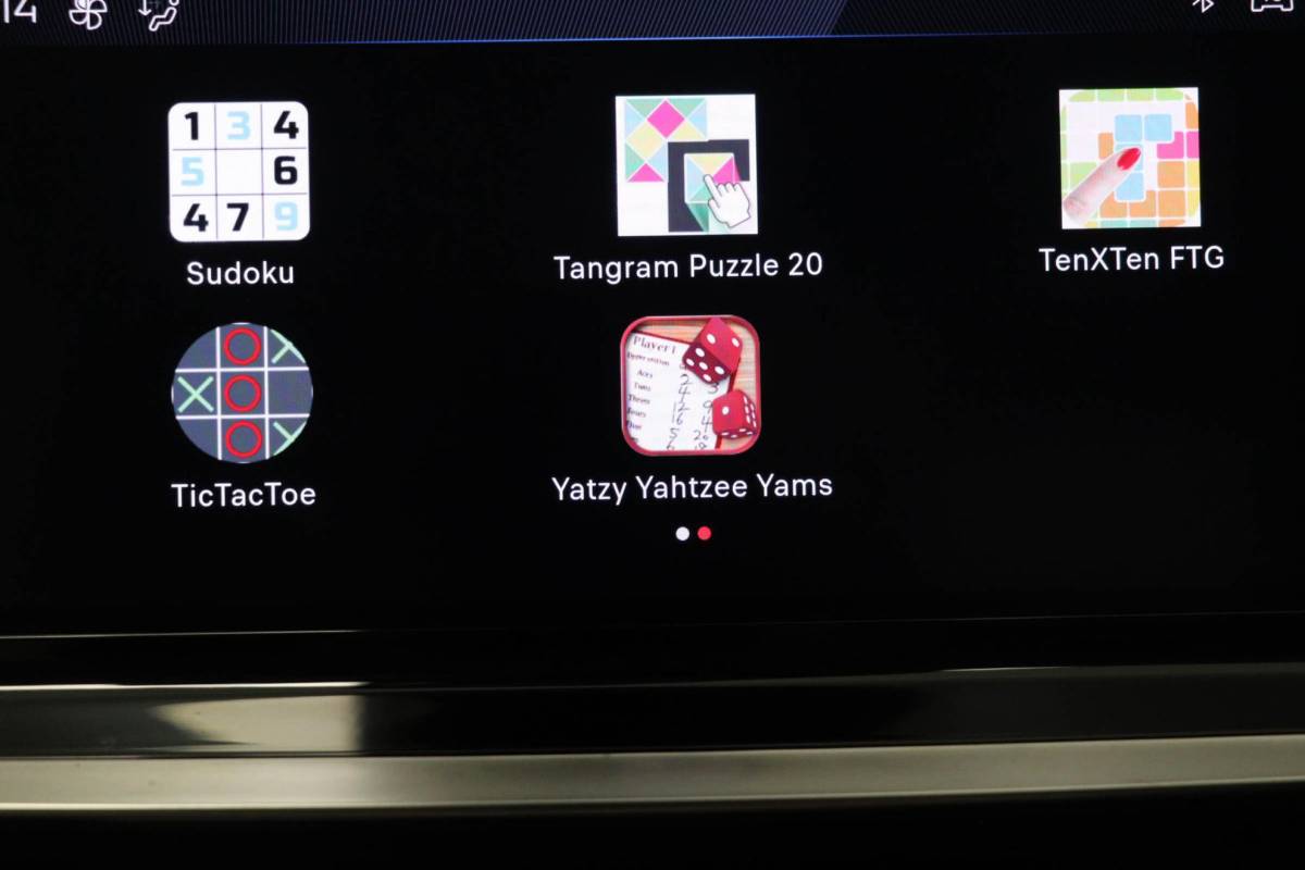 Peugeot 208 Peugeot 208 Hybrid 100 e-DCS6 Allure | NAVI / DRIVE ASSIST PLUS- PACK | STOELVERWARMING | DAB | APPLE | CAMERA