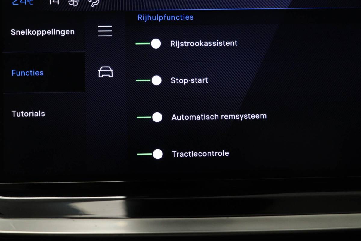 Peugeot 208 Peugeot 208 Hybrid 100 e-DCS6 Allure | NAVI / DRIVE ASSIST PLUS- PACK | STOELVERWARMING | DAB | APPLE | CAMERA
