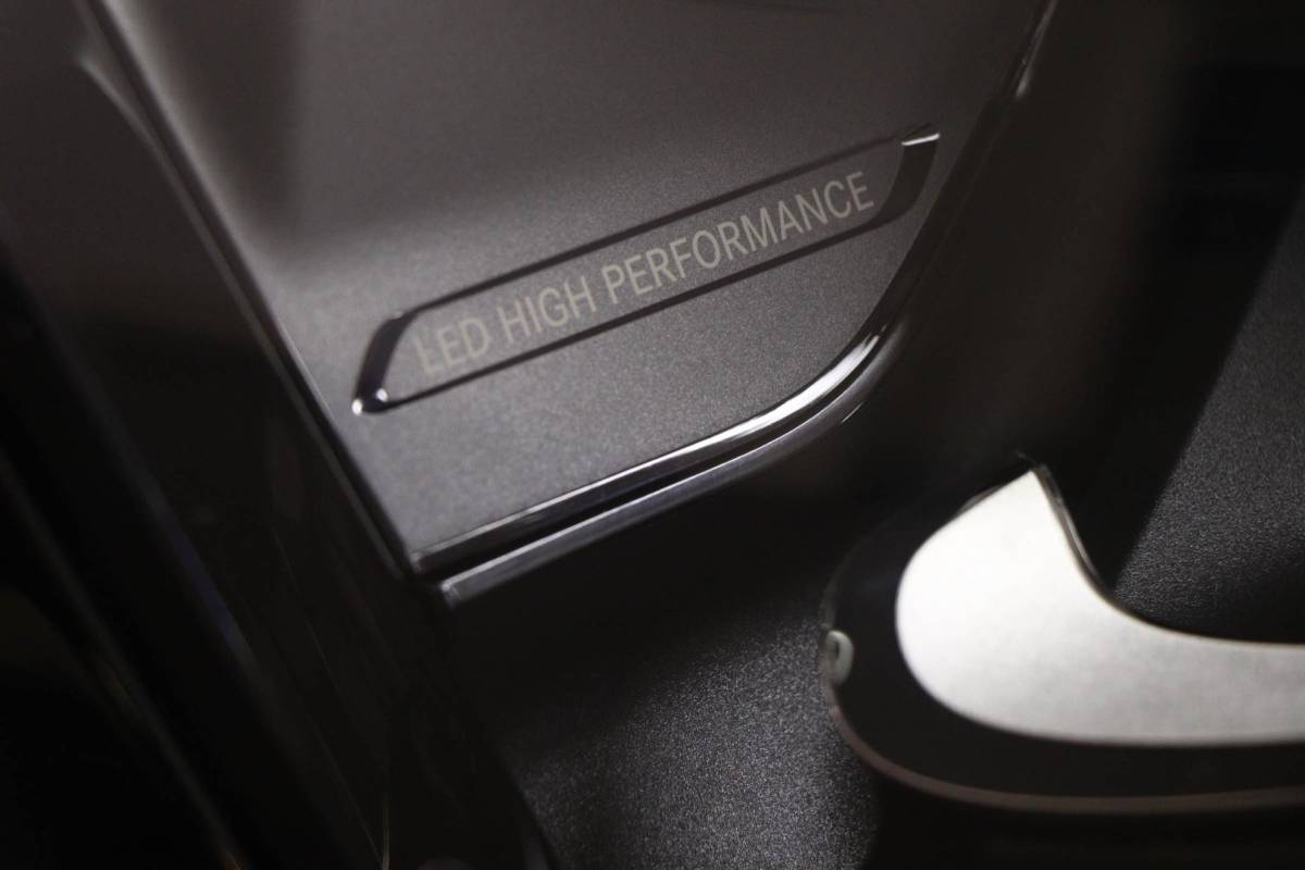 Mercedes-Benz E-Klasse Mercedes-Benz E-klasse Estate 300 e AMG Line | PANORAMADAK | BURMESTER DAB | WINTER PACK