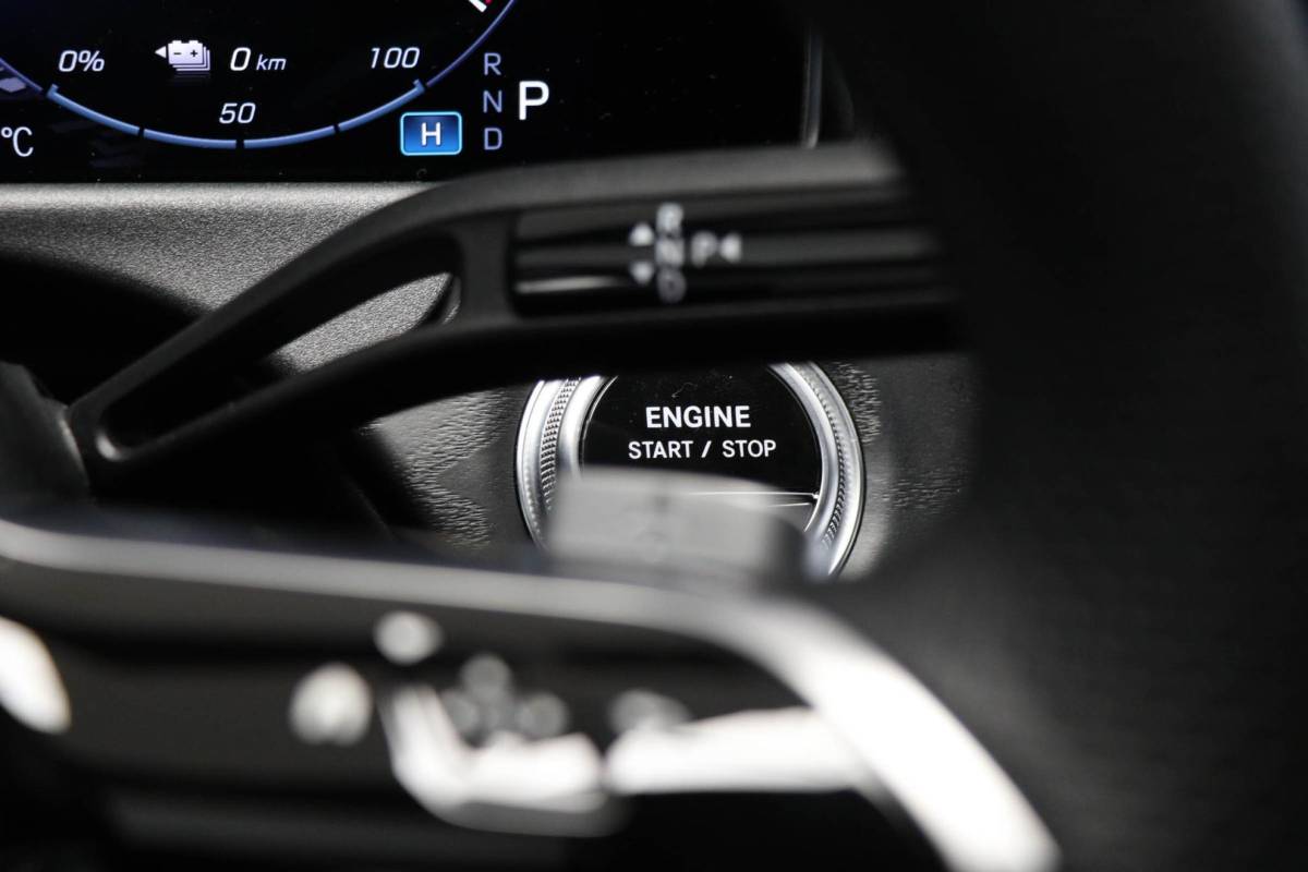 Mercedes-Benz E-Klasse Mercedes-Benz E-klasse Estate 300 e AMG Line | PANORAMADAK | BURMESTER DAB | WINTER PACK