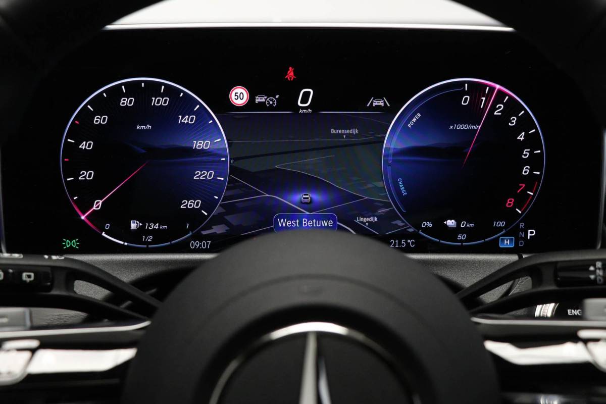 Mercedes-Benz E-Klasse Mercedes-Benz E-klasse Estate 300 e AMG Line | PANORAMADAK | BURMESTER DAB | WINTER PACK