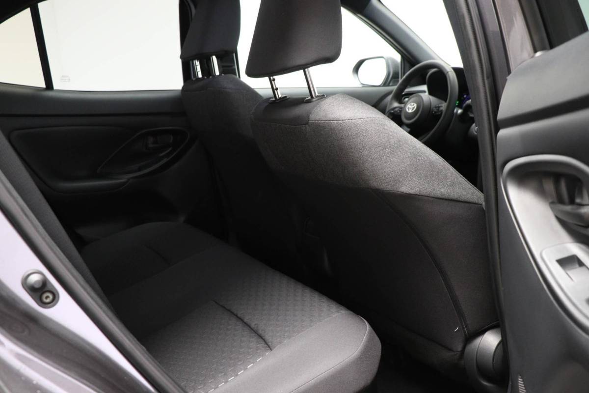 Toyota Yaris Cross Toyota Yaris Cross 1.5 Hybrid 130 Dynamic | COMFORT PACK | STUURVERWARMING | DAB | CAMERA