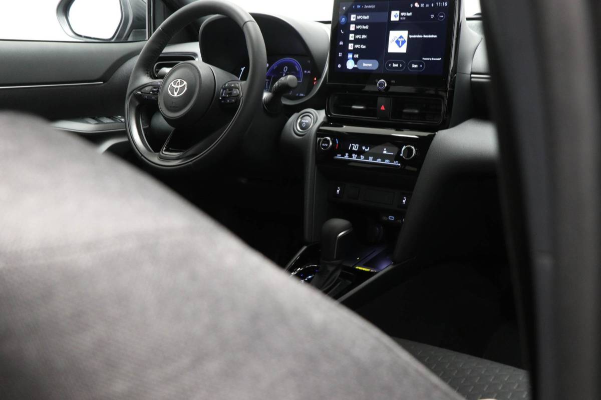 Toyota Yaris Cross Toyota Yaris Cross 1.5 Hybrid 130 Dynamic | COMFORT PACK | STUURVERWARMING | DAB | CAMERA