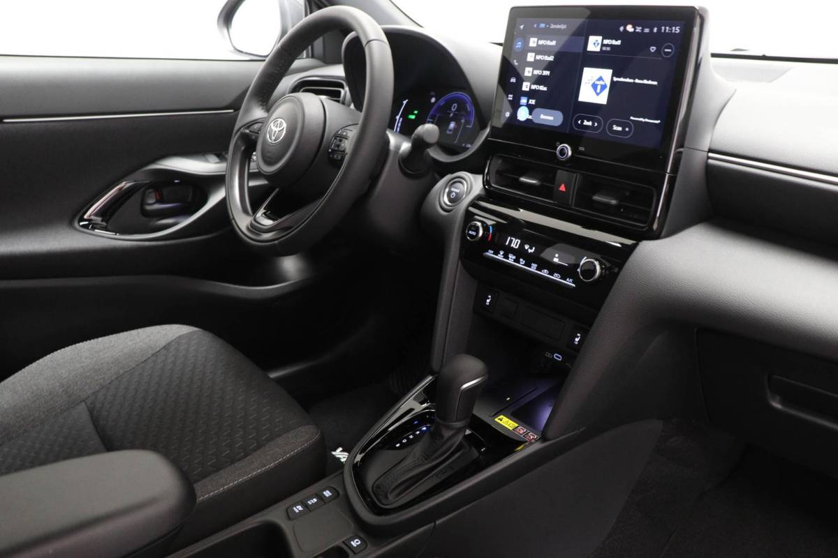 Toyota Yaris Cross Toyota Yaris Cross 1.5 Hybrid 130 Dynamic | COMFORT PACK | STUURVERWARMING | DAB | CAMERA