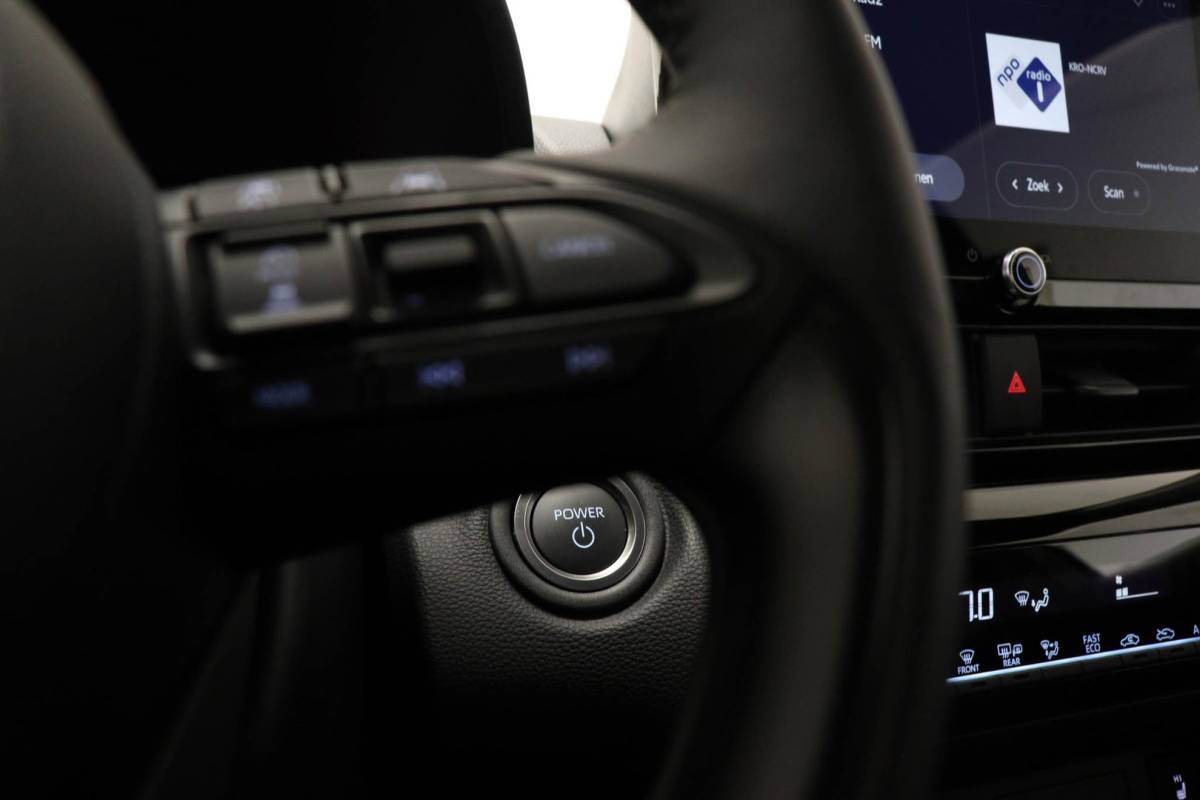 Toyota Yaris Cross Toyota Yaris Cross 1.5 Hybrid 130 Dynamic | COMFORT PACK | STUURVERWARMING | DAB | CAMERA