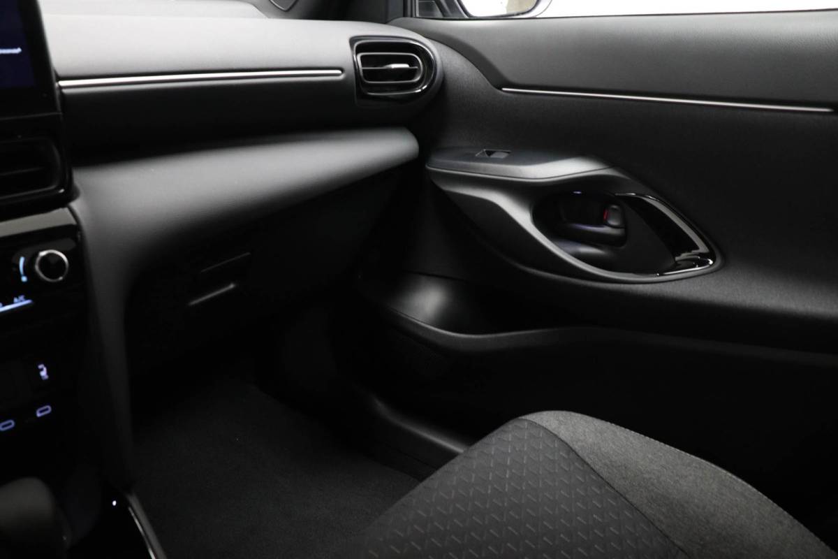 Toyota Yaris Cross Toyota Yaris Cross 1.5 Hybrid 130 Dynamic | COMFORT PACK | STUURVERWARMING | DAB | CAMERA