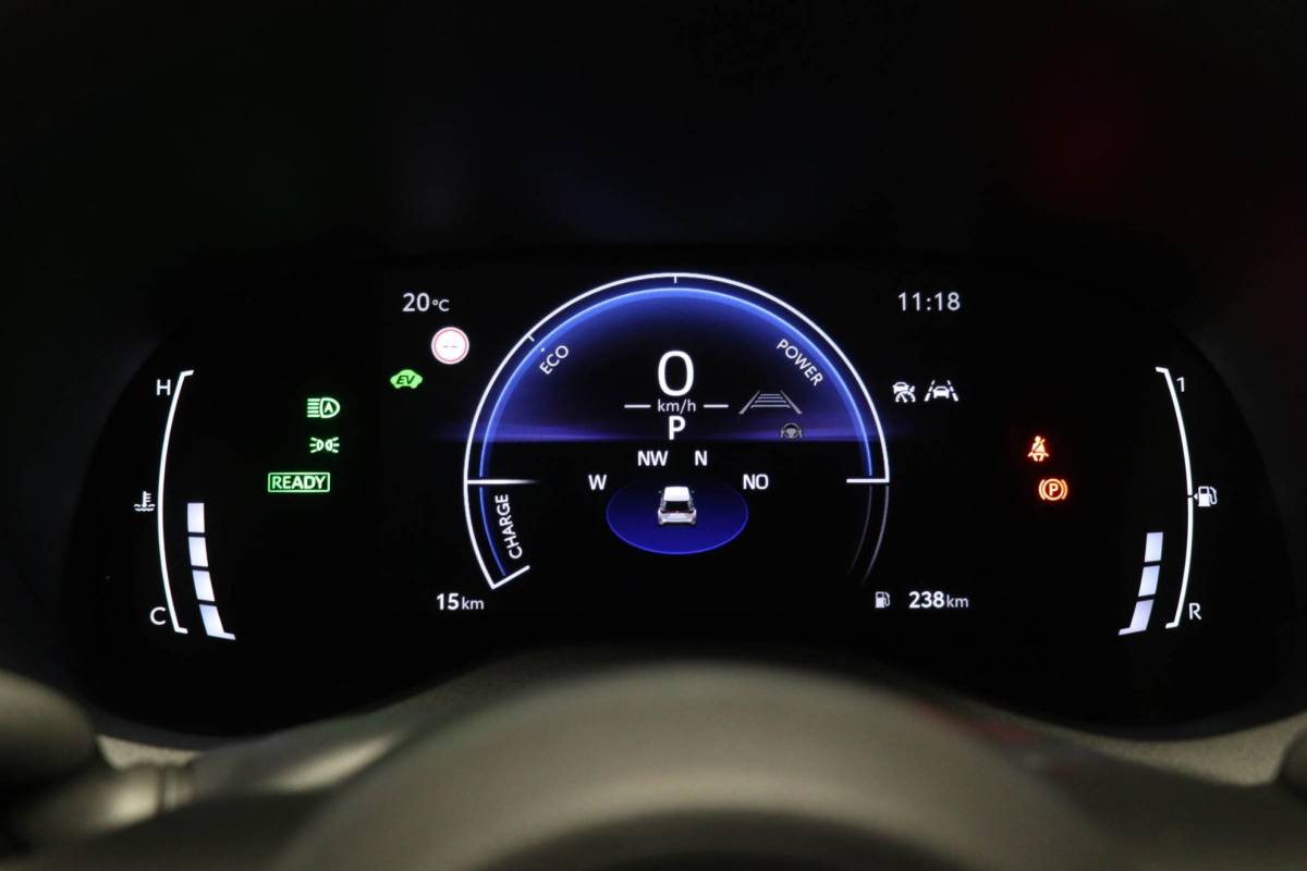 Toyota Yaris Cross Toyota Yaris Cross 1.5 Hybrid 130 Dynamic | COMFORT PACK | STUURVERWARMING | DAB | CAMERA