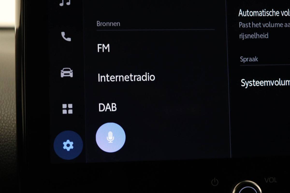 Toyota Yaris Cross Toyota Yaris Cross 1.5 Hybrid 130 Dynamic | COMFORT PACK | STUURVERWARMING | DAB | CAMERA