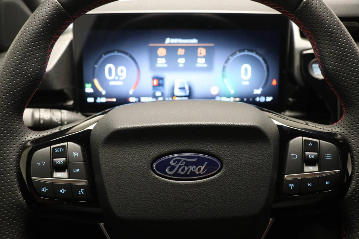 Ford Puma Ford Puma 1.0 EcoBoost Hybrid ST-Line NIEUW MODEL | DAB | APPLE | CAMERA