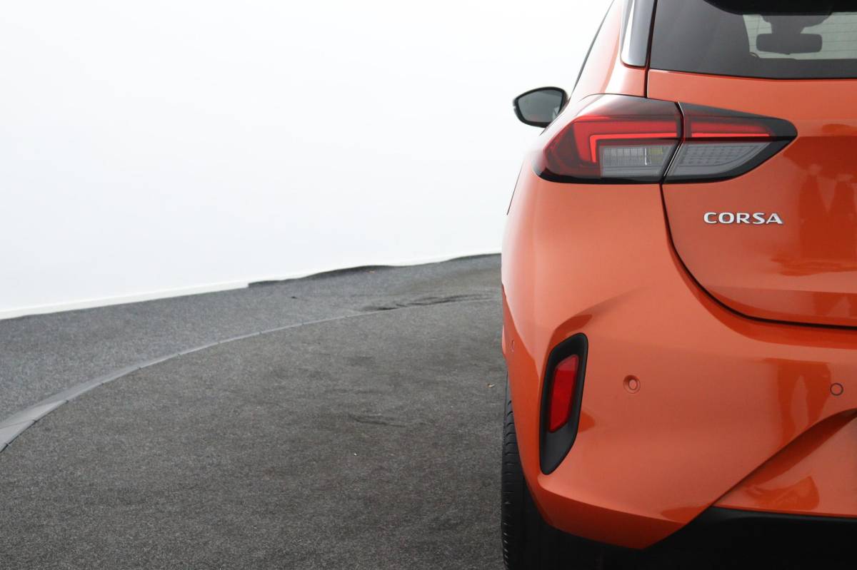 Opel Corsa Opel Corsa 1.2 GS Line*NAVI*A/C*CRUISE*LMV*CARPLAY*CAM*TEL*